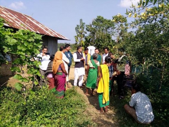 Congress leaders visit starvation death suicide victims home, condemns BJP Govt’s apathy Congress leaders visit starvation death suicide victims home, condemns BJP Govt’s apathy